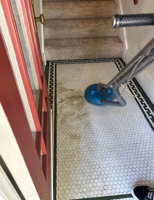 Tile and grout cleaning in Sacramento, CA. Call for a free quote now!